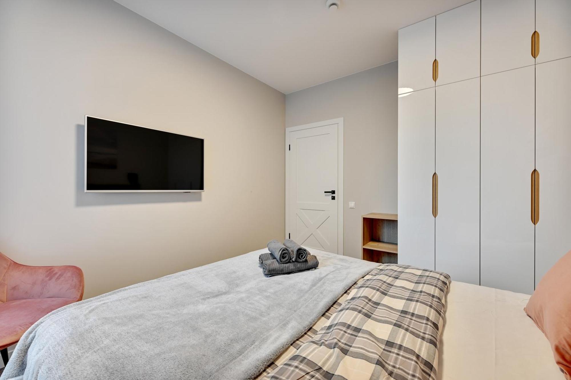 Blue Mandarin - Chlebova Apartments غدانسك الغرفة الصورة